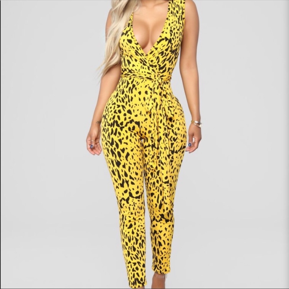Fashion Nova one piece set